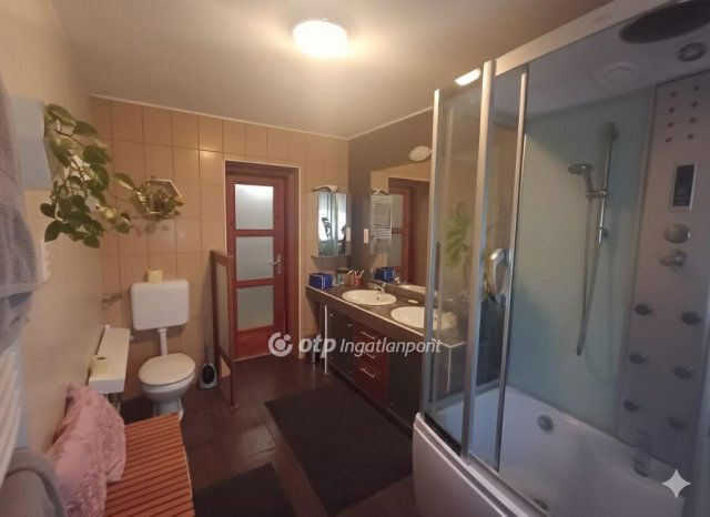 Eladó sorház, Nyíregyházán 118 M Ft, 3 szobás