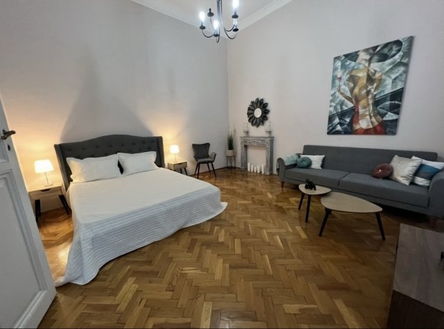 Eladó téglalakás, Budapesten, V. kerületben 88.9 M Ft, 2 szobás