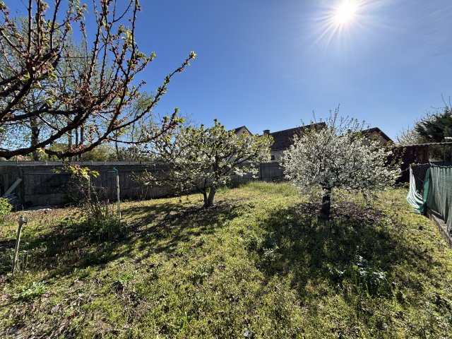 Eladó családi ház, Szigetszentmiklóson 114.9 M Ft, 4 szobás