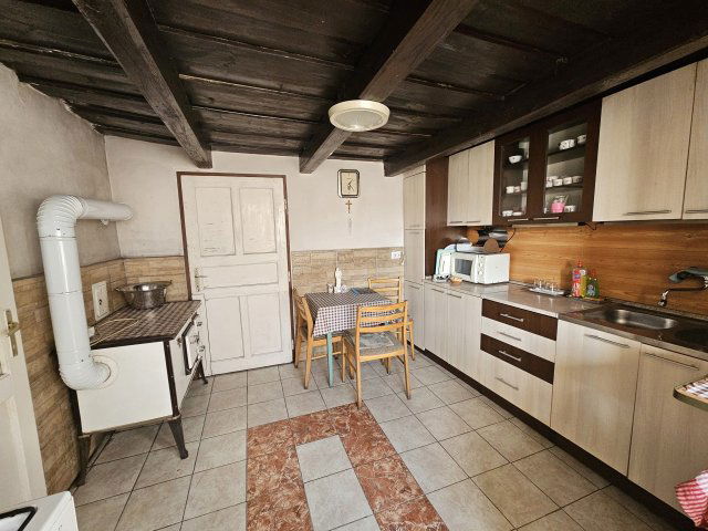 Eladó téglalakás, Nagyalásonyon 5.9 M Ft, 1 szobás