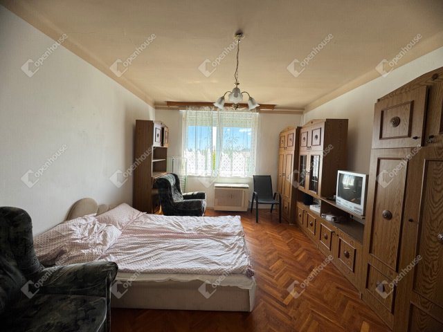 Eladó téglalakás, Szombathelyen 35.15 M Ft, 2 szobás
