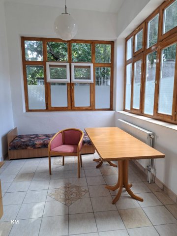 Eladó téglalakás, Egerben 99 M Ft, 4 szobás