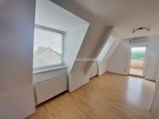 Eladó családi ház, Szentendrén 228 M Ft, 6 szobás