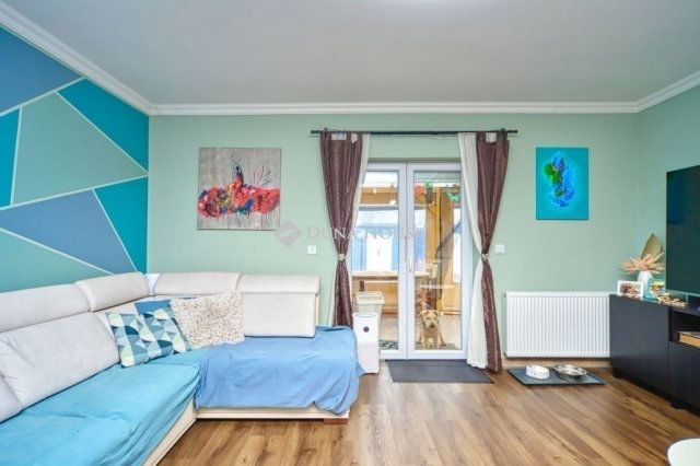 Eladó ikerház, Kistarcsán 99 M Ft, 5 szobás