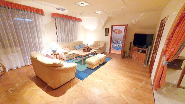 Eladó családi ház, Bükkszentkereszten 99.9 M Ft, 10 szobás