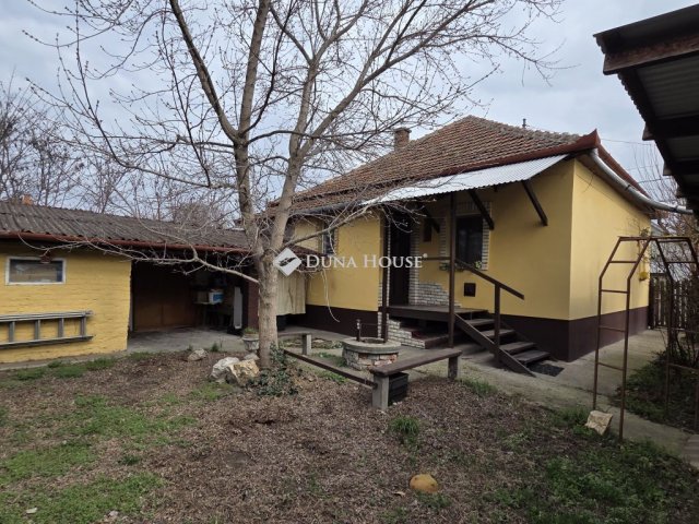Eladó családi ház, Szolnokon, Iszap utcában 20.5 M Ft