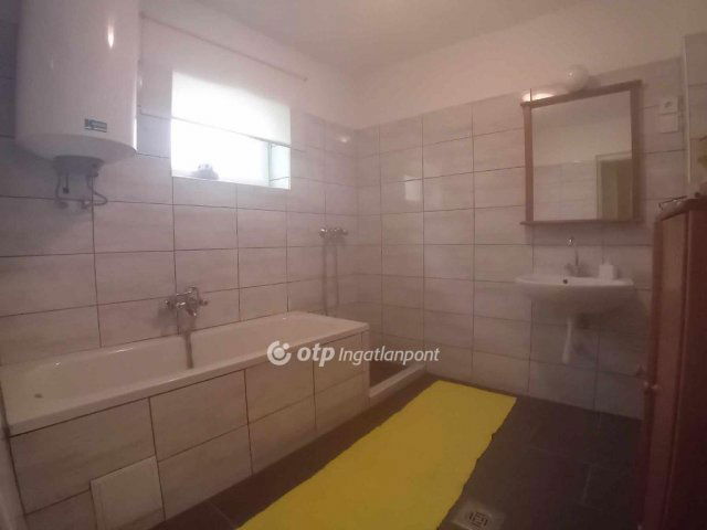 Eladó családi ház, Farmoson 34.9 M Ft, 3 szobás