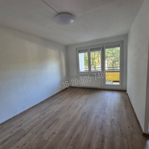 Kiadó panellakás, albérlet, III. kerületben, Szérűskert utcában