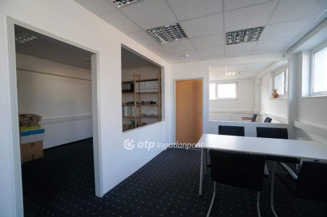 Kiadó iroda, Budaörsön 132 E Ft / hó, 1 szobás