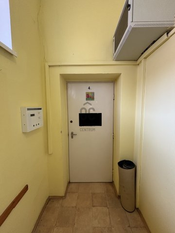 Kiadó iroda, Pécsett 65 E Ft / hó / költözzbe.hu