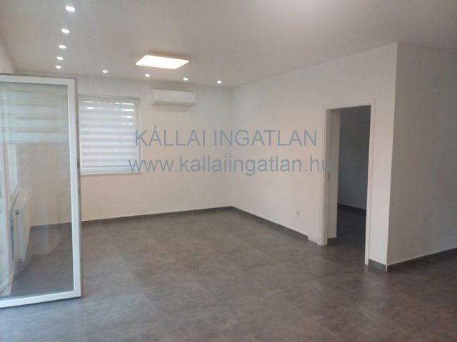 Eladó családi ház, Nyíregyházán 58 M Ft, 3 szobás