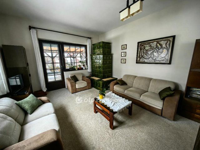 Eladó családi ház, Békésen 64 M Ft, 1+3 szobás