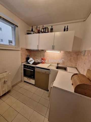 Eladó panellakás, Budapesten, XV. kerületben 72.99 M Ft, 3 szobás