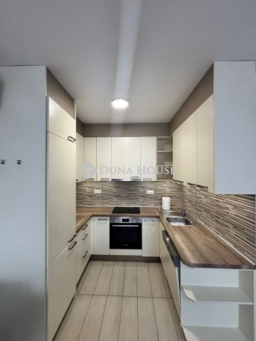 Eladó téglalakás, Budapesten, XIII. kerületben 89 M Ft, 2 szobás