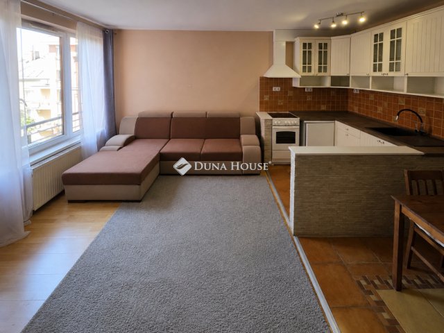 Eladó téglalakás, Budapesten, IX. kerületben 74.9 M Ft, 2 szobás