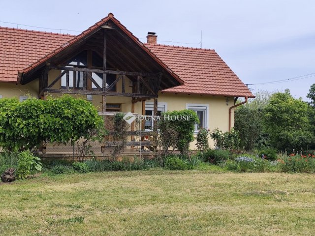Eladó családi ház, Tiszafüreden, Kakukk utcában 199.9 M Ft