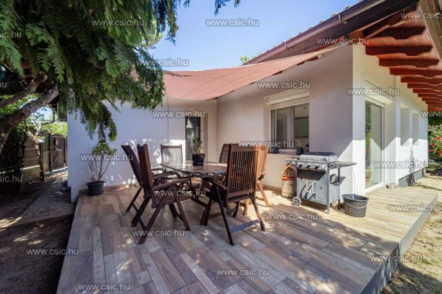 Eladó családi ház, Pomázon 128.9 M Ft, 4 szobás