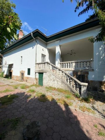 Eladó családi ház, Budapesten, III. kerületben 429 M Ft