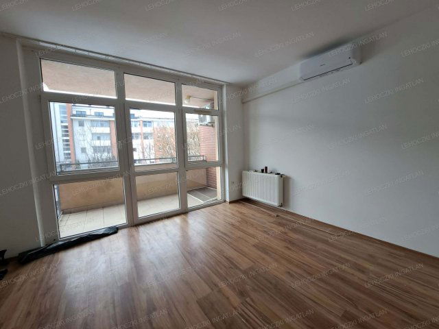 Eladó téglalakás, Nyíregyházán 61.99 M Ft, 3 szobás