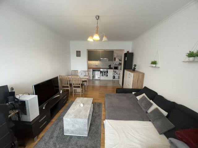 Eladó panellakás, Győrött, Földes Gábor utcában 53 M Ft