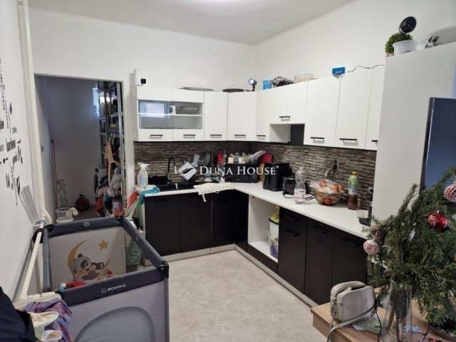 Eladó családi ház, Monoron 89.99 M Ft, 6 szobás