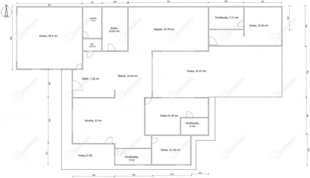 Eladó családi ház, Ajkán 299 M Ft, 5 szobás