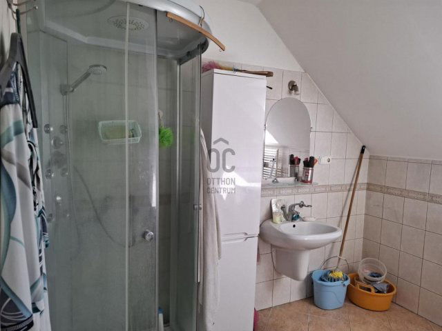 Eladó téglalakás, Gyömrőn 64.5 M Ft, 3 szobás