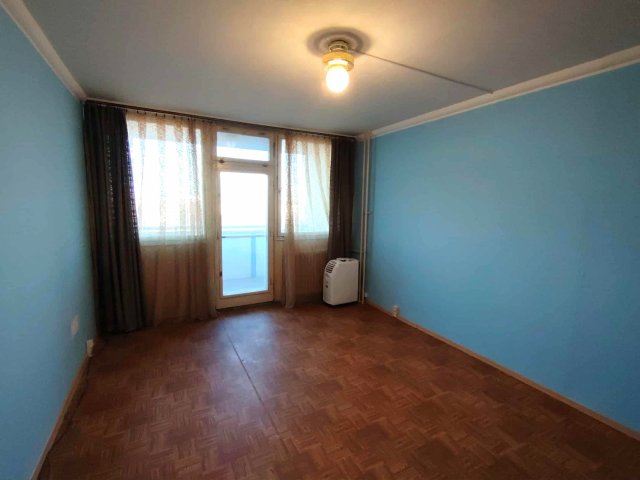 Eladó panellakás, Székesfehérvárott 33.9 M Ft, 1 szobás