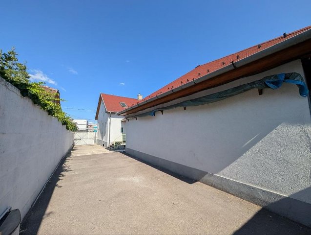 Kiadó ipari ingatlan, Budapesten, IV. kerületben 700 E Ft / hó