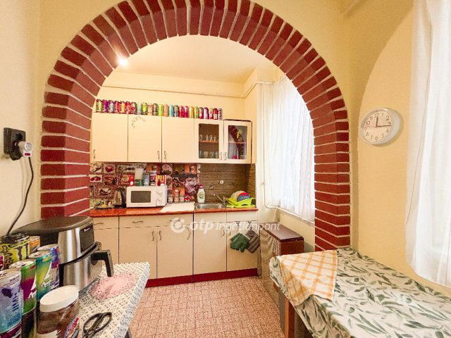 Eladó téglalakás, Siófokon 55 M Ft, 2 szobás