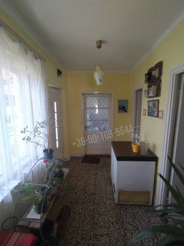 Eladó családi ház, Hatvanban 26 M Ft, 2 szobás
