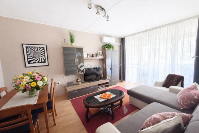 Eladó panellakás, Pécsett, Lahti utcában 58.49 M Ft, 3 szobás