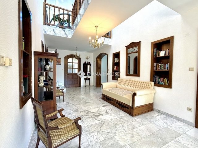 Eladó családi ház, Budapesten, XVI. kerületben 359 M Ft