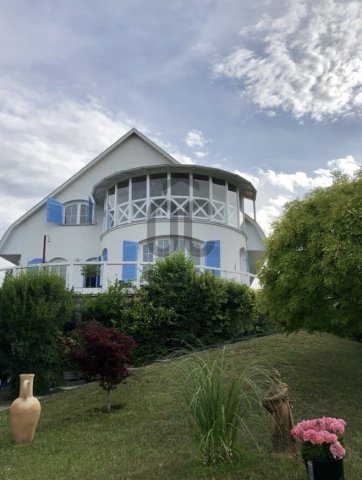 Eladó családi ház, Sukorón 229 M Ft, 5 szobás