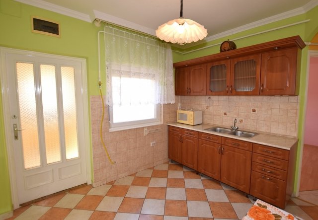 Eladó családi ház, Debrecenben 63.5 M Ft, 1+2 szobás