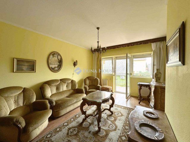 Kiadó téglalakás, albérlet, Balatonfüreden 200 E Ft / hó