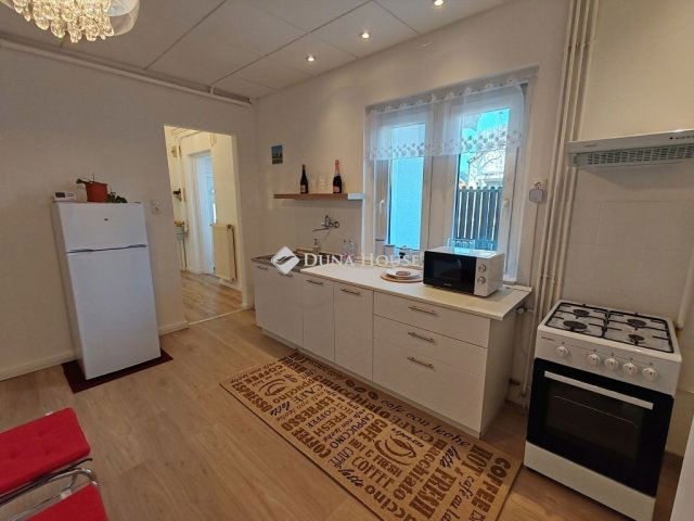 Eladó családi ház, Budapesten, XIII. kerületben 185 M Ft