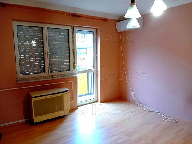 Eladó téglalakás, Siófokon 57 M Ft, 2 szobás