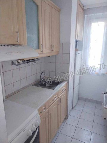 Eladó panellakás, Egerben 37.9 M Ft, 1+1 szobás