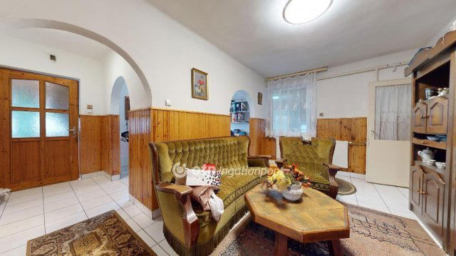 Eladó családi ház, Tiszakeszin 11.5 M Ft, 3 szobás