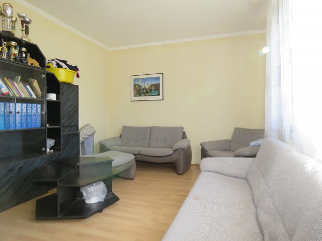 Eladó családi ház, Levélen 79.9 M Ft, 8 szobás