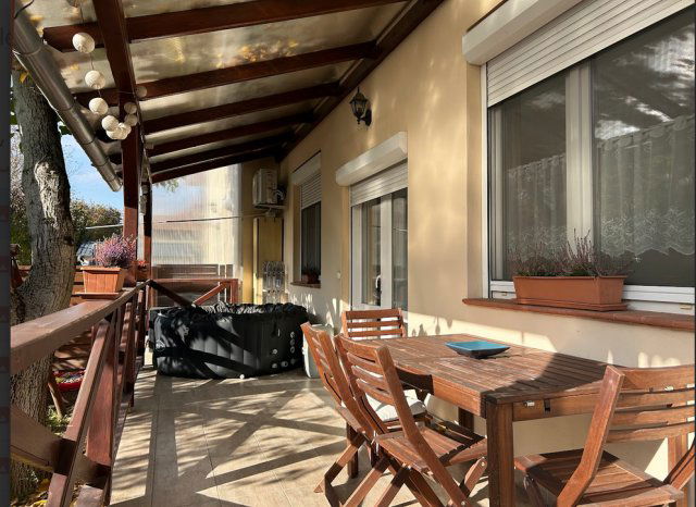 Eladó sorház, Gyömrőn 125 M Ft, 3+2 szobás