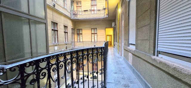 Eladó téglalakás, Budapesten, VII. kerületben, Erzsébet körúton