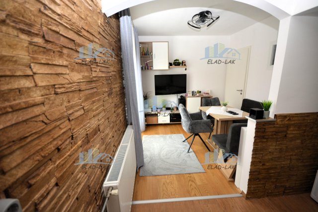 Eladó téglalakás, Szombathelyen 49.5 M Ft, 3+3 szobás