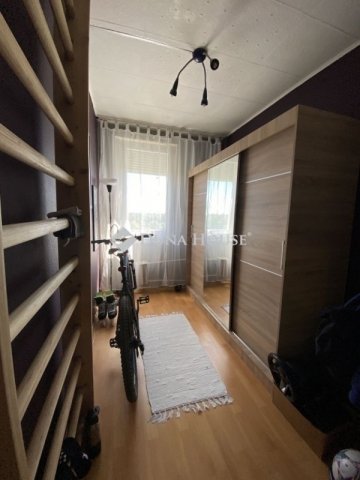 Eladó panellakás, Budapesten, XXI. kerületben 62.9 M Ft
