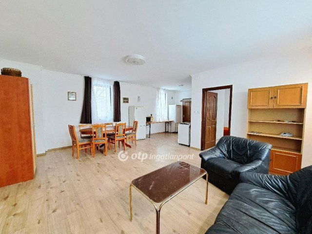 Eladó családi ház, Nyíregyházán 74.5 M Ft, 5 szobás