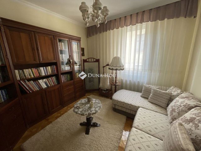 Eladó téglalakás, Kecskeméten 125 M Ft, 4 szobás