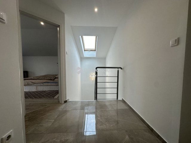 Eladó családi ház, Taksonyon 249 M Ft, 4 szobás