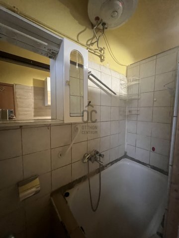 Eladó téglalakás, Budapesten, VIII. kerületben 32 M Ft, 1 szobás