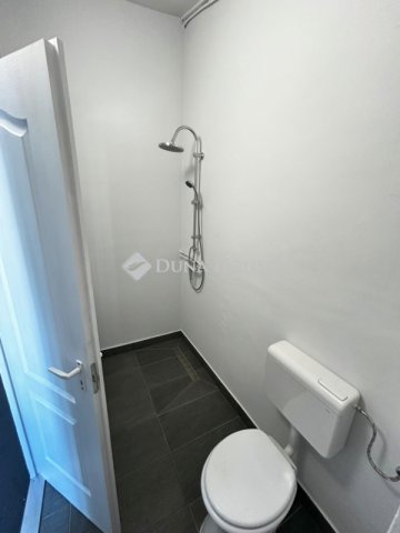 Kiadó ipari ingatlan, Budapesten, X. kerületben 209 E Ft / hó